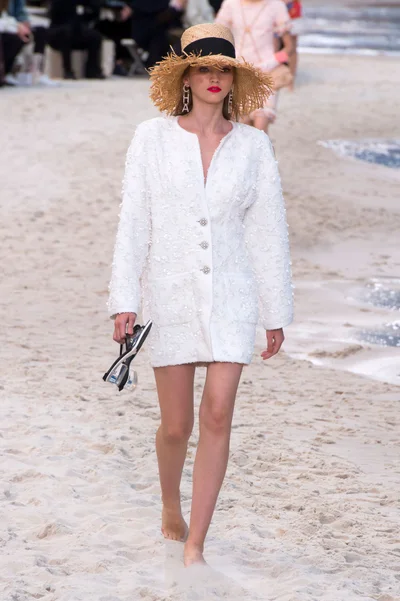 Look 20